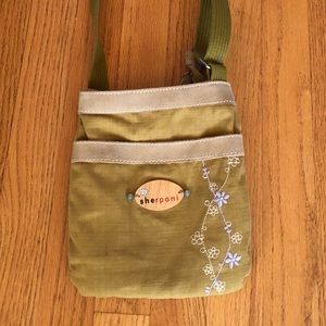 ♦️Sherpani♦️ crossbody purse. Excellent condition